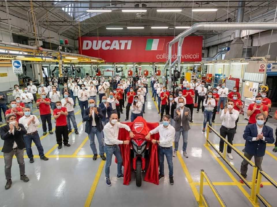 Ducati inicia produo da Multistrada V4 na Itlia